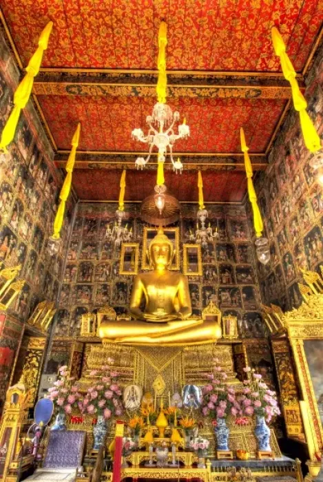 Framed Print : Thailand, Bangkok, Wat Ratcha Orasaram Rathaworawihan. Buddhist shrine inside temple