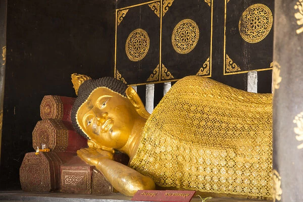 Thailand, Chiang Mai, Wat Chedi Luang. Reclining Buddha statue