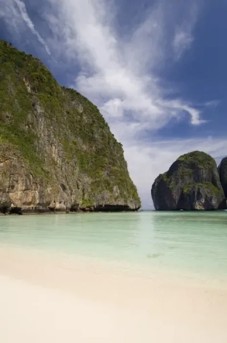 Framed Print : Thailand, Phi Phi Lay Island, Maya Bay Framed Print : Thailand, Phi Phi Lay Island, Maya Bay