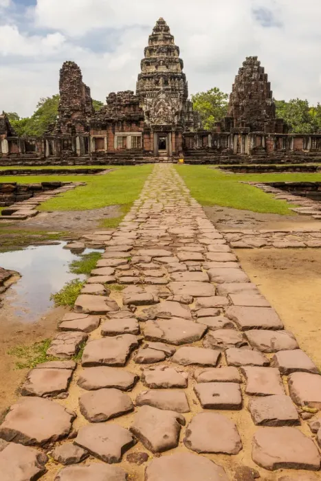 Framed Print : Thailand. Phimai Historical Park. Ruins of ancient Khmer temple complex. Central Sanctuary Framed Print : Thailand. Phimai Historical Park. Ruins of ancient Khmer temple complex. Central Sanctuary