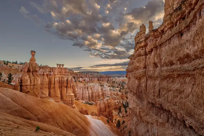 Framed Print : Thor's Hammer at sunrise Bryce Canyon National Park, Utah Framed Print : Thor's Hammer at sunrise Bryce Canyon National Park, Utah