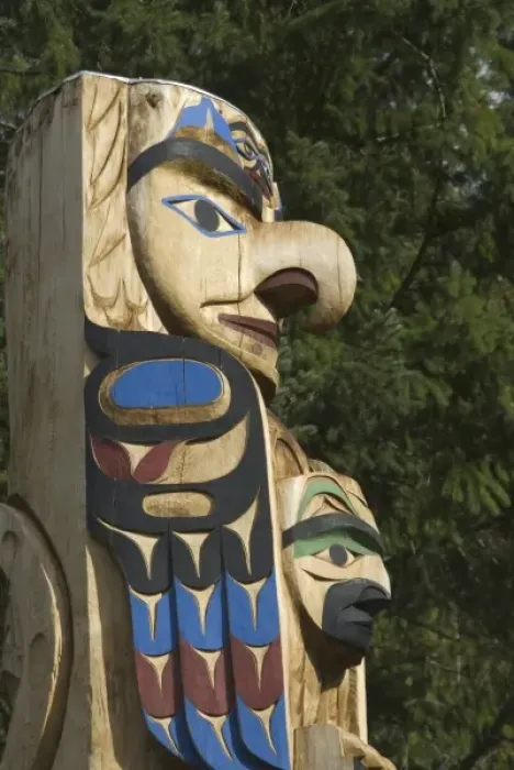 Framed Print : Thunderbird Project Featuring Tseshaht Totem Poles, Port Alberni, British Columbia