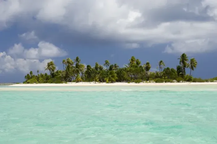 Framed Print : Tikehau, Tuamotu Archipelago, French Polynesia