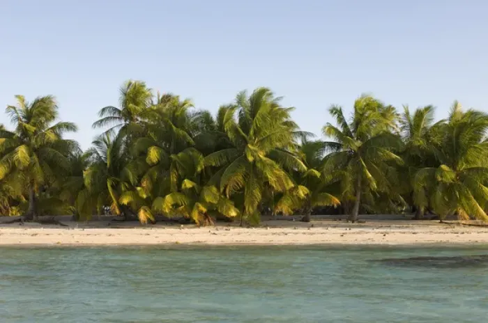 Framed Print : Tikehau, Tuamotu Archipelago, French Polynesia
