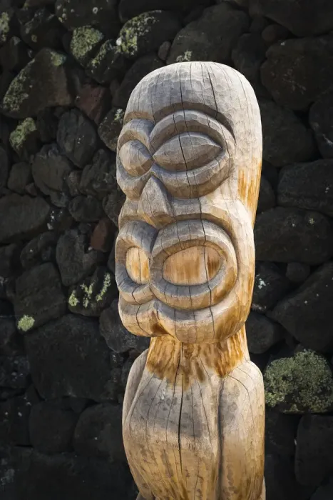 Framed Print : Tiki at Pu uhonua O Honaunau National Historic Park (City of Refuge), Kona Coast, Hawaii, USA Framed Print : Tiki at Pu uhonua O Honaunau National Historic Park (City of Refuge), Kona Coast, Hawaii, USA