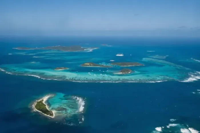Framed Print : Tobago Cays and Mayreau Island, St. Vincent and the Grenadines
