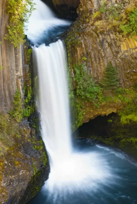 Framed Print : Toketee Falls, Umpqua National Forest, Oregon USA