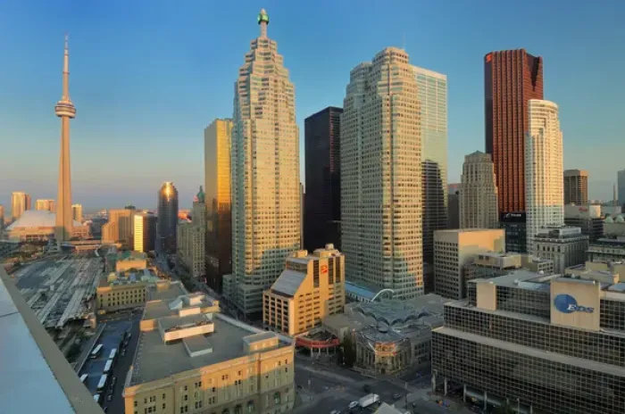 Framed Print : Toronto City at dusk with CN Tower Framed Print : Toronto City at dusk with CN Tower