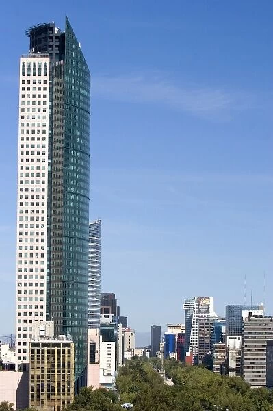 Torre Mayor and view of the Paseo de la Reforma in Mexico City, Mexico