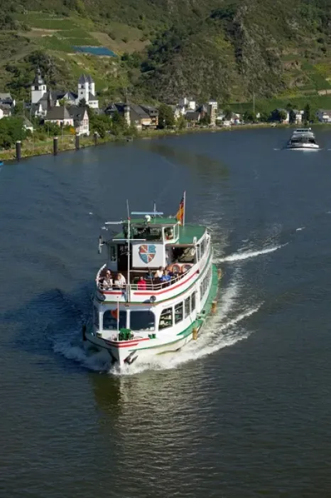 Framed Print : Tour boat headed up river, Karden, Mosel Valley, Rhineland Palatinate, Germany