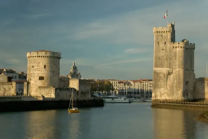 Framed Print : Tour de la Chaine and Tour St Nicolas, old port of La Rochelle, Charante Maritime, France