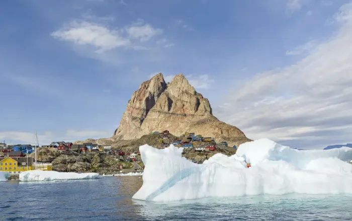 Framed Print : The town Uummannaq, northwest of Greenland, located on an island in the Uummannaq Fjord System Framed Print : The town Uummannaq, northwest of Greenland, located on an island in the Uummannaq Fjord System