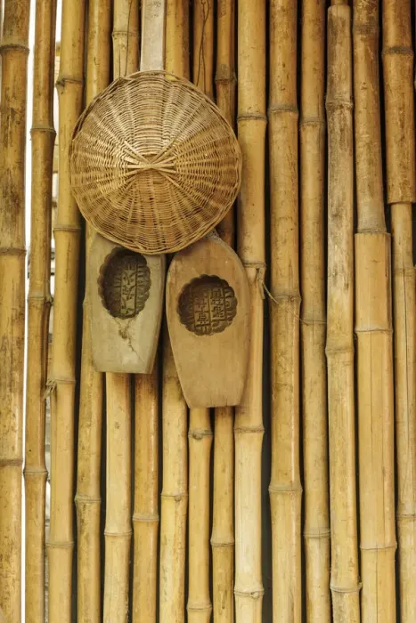 Framed Print : Traditional Chinese woven hat on bamboo wall, Guilin, China Framed Print : Traditional Chinese woven hat on bamboo wall, Guilin, China