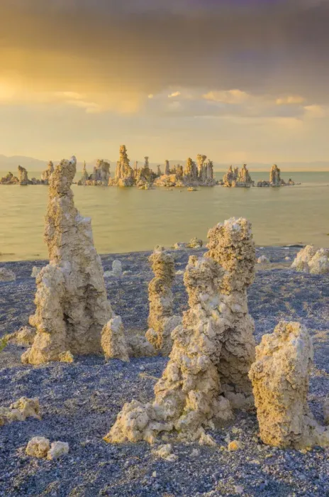 Framed Print : Tufas on Mono Lake, Eastern Sierras, California, USA Framed Print : Tufas on Mono Lake, Eastern Sierras, California, USA