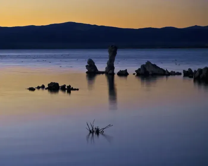Framed Print : Tufas at Mono Lake, Sunset, California, US Framed Print : Tufas at Mono Lake, Sunset, California, US
