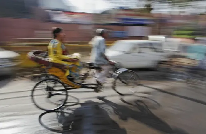 Framed Print : Tuk tuk in motion