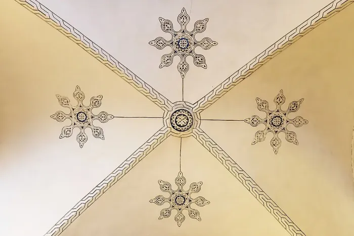 Framed Print : Tunis, Tunisia. Decorated ceiling in a house near the Tunis Souk Framed Print : Tunis, Tunisia. Decorated ceiling in a house near the Tunis Souk