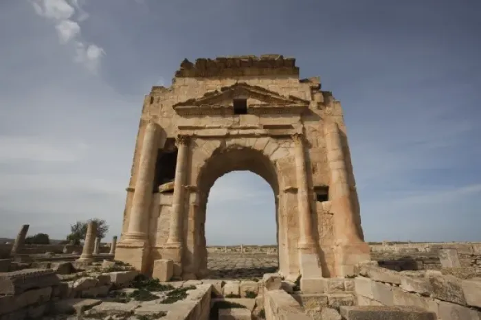 Framed Print : Tunisia, Central Western Tunisia, Makthar, ruins of the Roman-era city of Mactaris