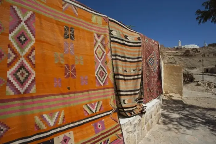 Framed Print : Tunisia, Ksour Area, Chenini, Berber carpets for sale Framed Print : Tunisia, Ksour Area, Chenini, Berber carpets for sale