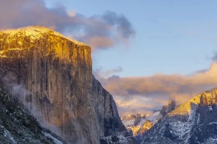 Framed Print : Tunnel View. Autumn first snow in Yosemite National Park, California, USA Framed Print : Tunnel View. Autumn first snow in Yosemite National Park, California, USA