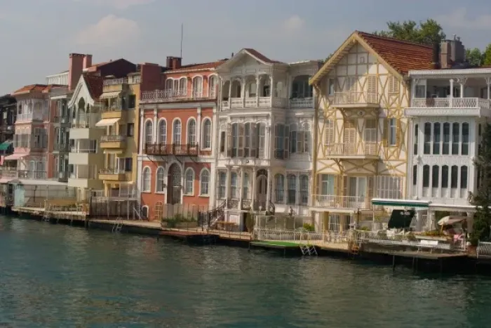 Framed Print : Turkey, Bosporus, homes along strait Framed Print : Turkey, Bosporus, homes along strait