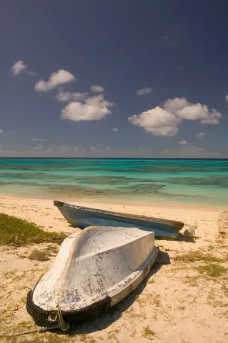 Framed Print : TURKS & CAICOS, Grand Turk Island, Cockburn Town Town beach, Front Street