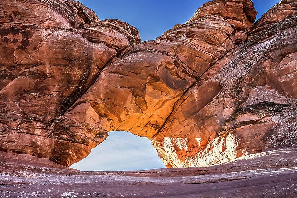 Twisted Doughnut Arch, Arches National Park, Moab, Utah, USA