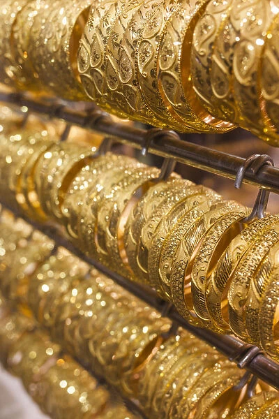 UAE, Dubai, Deira, Gold Souk, gold jewelry