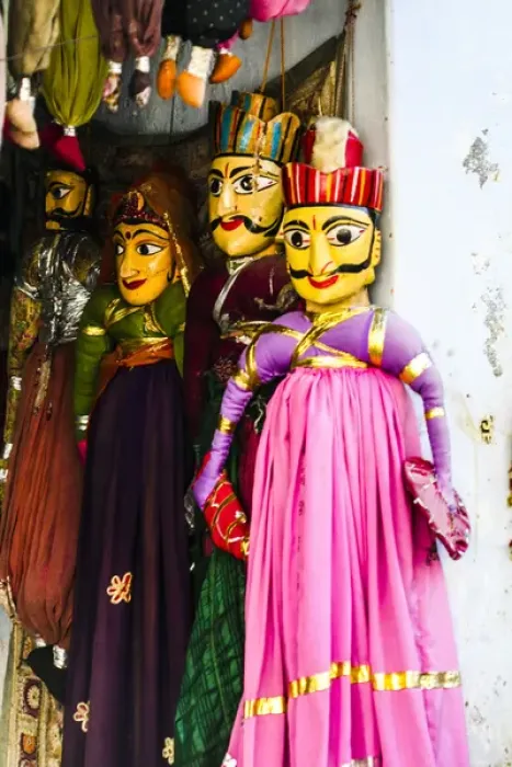 Framed Print : Udaipur, Rajasthan, India. Male and female India toy puppets dressed in traditional Framed Print : Udaipur, Rajasthan, India. Male and female India toy puppets dressed in traditional