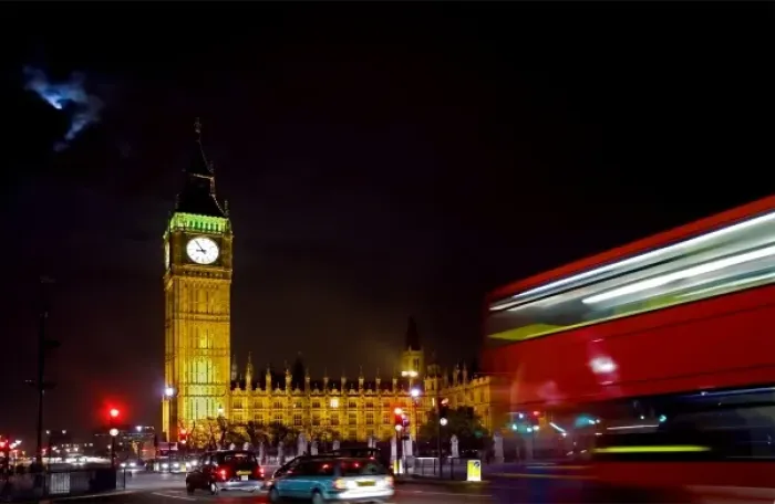 Framed Print : UK, London. Big Ben and the Houses of Parliament at night Framed Print : UK, London. Big Ben and the Houses of Parliament at night