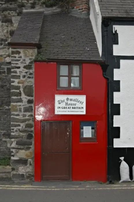 Framed Print : UK - Wales - Conway, the smallest house in Great Britain Framed Print : UK - Wales - Conway, the smallest house in Great Britain
