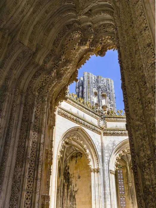 Framed Print : The Unfinished Chapels, Capelas Imperfeitas, in typical Manueline style. The monastery of Batalha Framed Print : The Unfinished Chapels, Capelas Imperfeitas, in typical Manueline style. The monastery of Batalha
