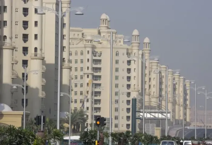 Framed Print : United Arab Emirates, Dubai. Apartment buildings next to main road in the Palm Jumeirah
