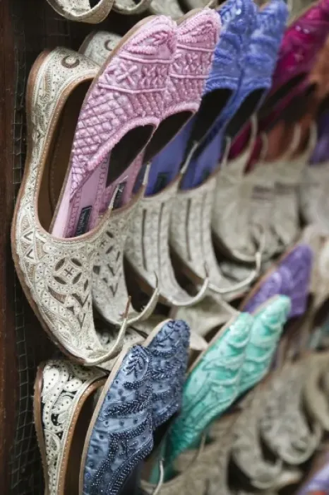 Framed Print : United Arab Emirates, Dubai, Bur Dubai. Bur Dubai Market- Arabian Slippers