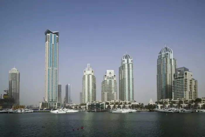 Framed Print : United Arab Emirates, Dubai, Dubai City. Highrises of the Dubai Marina / Late Afternoon Framed Print : United Arab Emirates, Dubai, Dubai City. Highrises of the Dubai Marina / Late Afternoon
