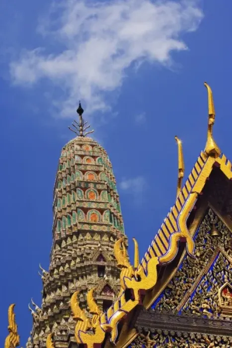 Framed Print : Upward view of Phra Mondop, Wat Phra Kaeo, Bangkok, Thailand