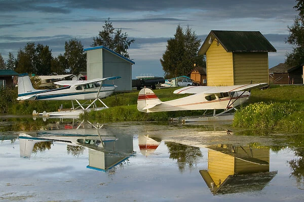 USA-ALASKA-ANCHORAGE: Lake Hood Air Harbor Worlds Busiest Floatplane Base