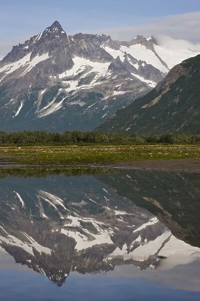 USA, Alaska, Katmai National Park, Kukak Bay, Mountain peaks reflected in still water