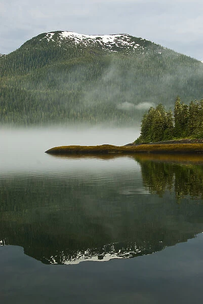 USA, Alaska. Morning fog on lake. Credit as: Nancy Rotenberg  /  Jaynes Gallery  /  DanitaDelimont