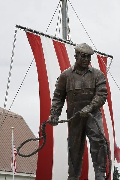 USA, Alaska, Petersburg. Bojer Wikan Fishermens Memorial sculpture and model