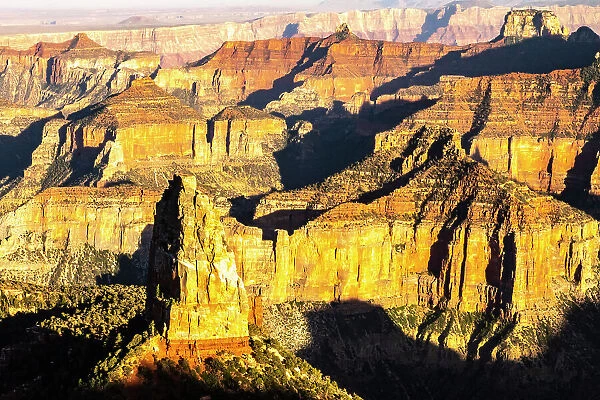 USA, Arizona, Grand Canyon National Park. Overview with pinnacle and cliffs from North Rim of Point Imperial