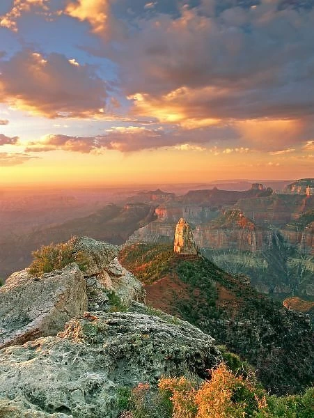 USA, Arizona, Grand Canyon National Park. Point Imperial at sunrise on North Rim
