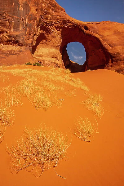 USA, Arizona, Monument Valley Navajo Tribal Park. Ear of the Wind arch in rock