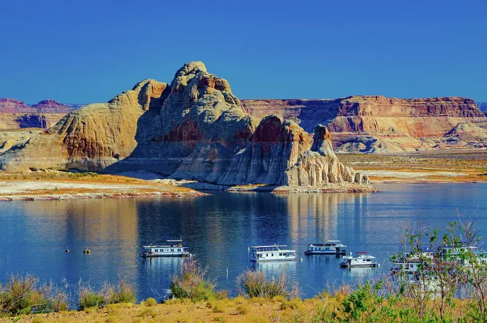Framed Print : USA, Arizona, Page. Wahweap, Lake Powell Framed Print : USA, Arizona, Page. Wahweap, Lake Powell