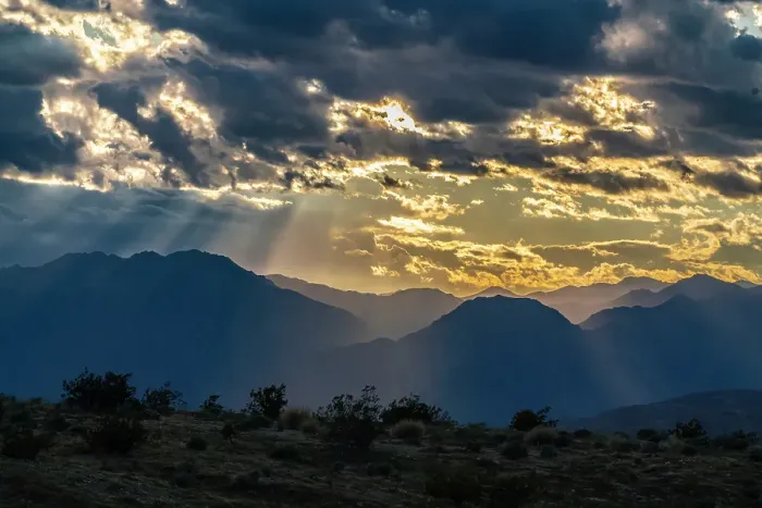 Framed Print : USA, California, Anza Borrego Desert State Park. God rays over mountains at sunset. ©Cathy & Gordon Illg  /  Jaynes Gallery  /  DanitaDelimont.com