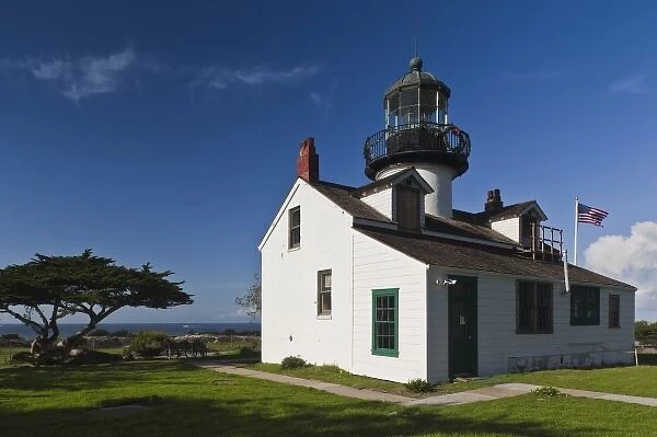 USA, California, Central Coast, Monterey Peninsula, Pacific Grove, Point Pinos Lighthouse