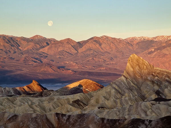 USA, California, Death Valley National Park, Moon setting at sunrise over Panamint