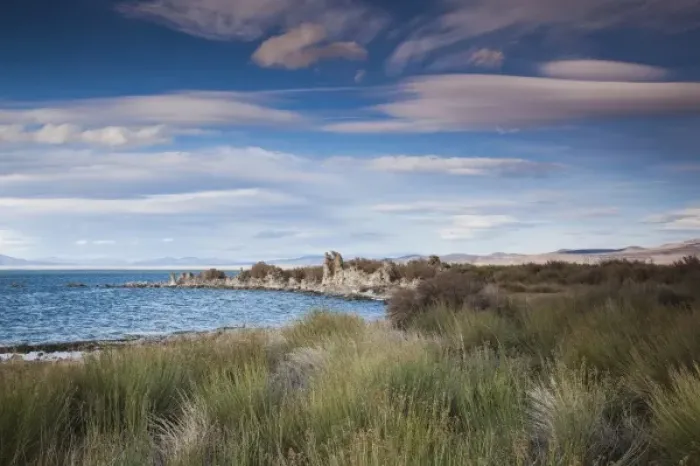 Framed Print : USA, California, Eastern Sierra Nevada Area, Lee Vining, Mono Lake, mountain landscape Framed Print : USA, California, Eastern Sierra Nevada Area, Lee Vining, Mono Lake, mountain landscape
