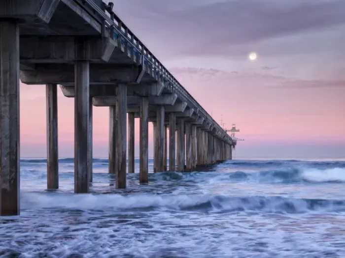 Framed Print : USA, California, La Jolla, Full moon setting at dawn over Scripps Pier, La Jolla Shores Framed Print : USA, California, La Jolla, Full moon setting at dawn over Scripps Pier, La Jolla Shores