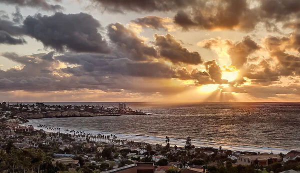 USA, California, La Jolla, Panoramic view of La Jolla Shores and the village at sunset
